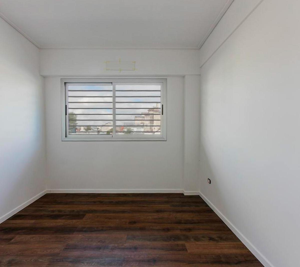 Venta Departamento 3 Ambientes con Terraza Propia 5