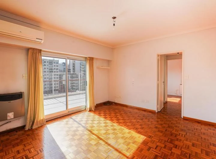 Venta departamento 3 ambientes con balcon terraza en Caballito 1