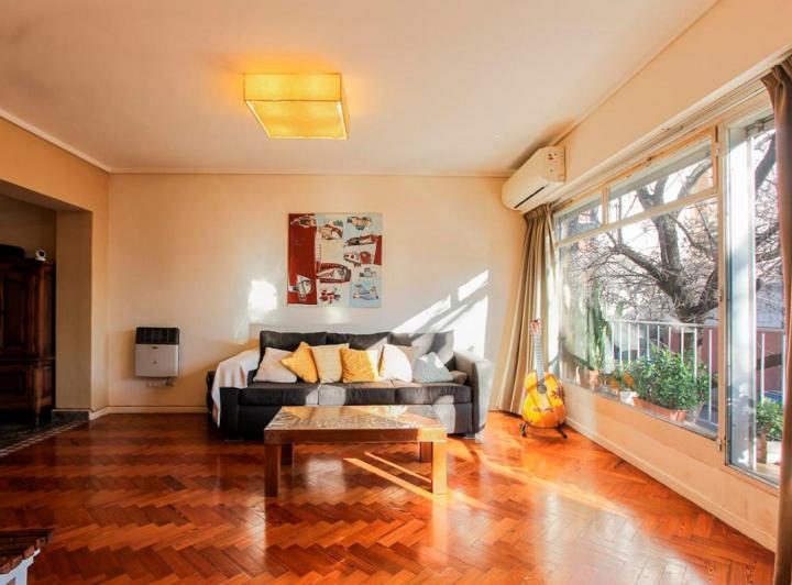 Venta PH Villa Ortuzar entrada independiente luminoso 5
