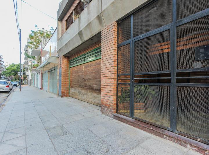 Venta PH 5 ambientes en Caballito con cochera 4 balcones y terraza propia 1