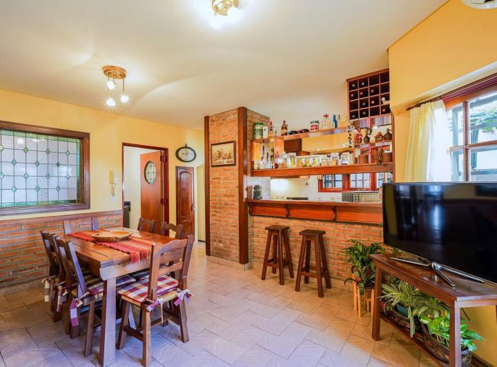 Venta Casa 6 ambientes en Caballito con jardín y terraza dep 4