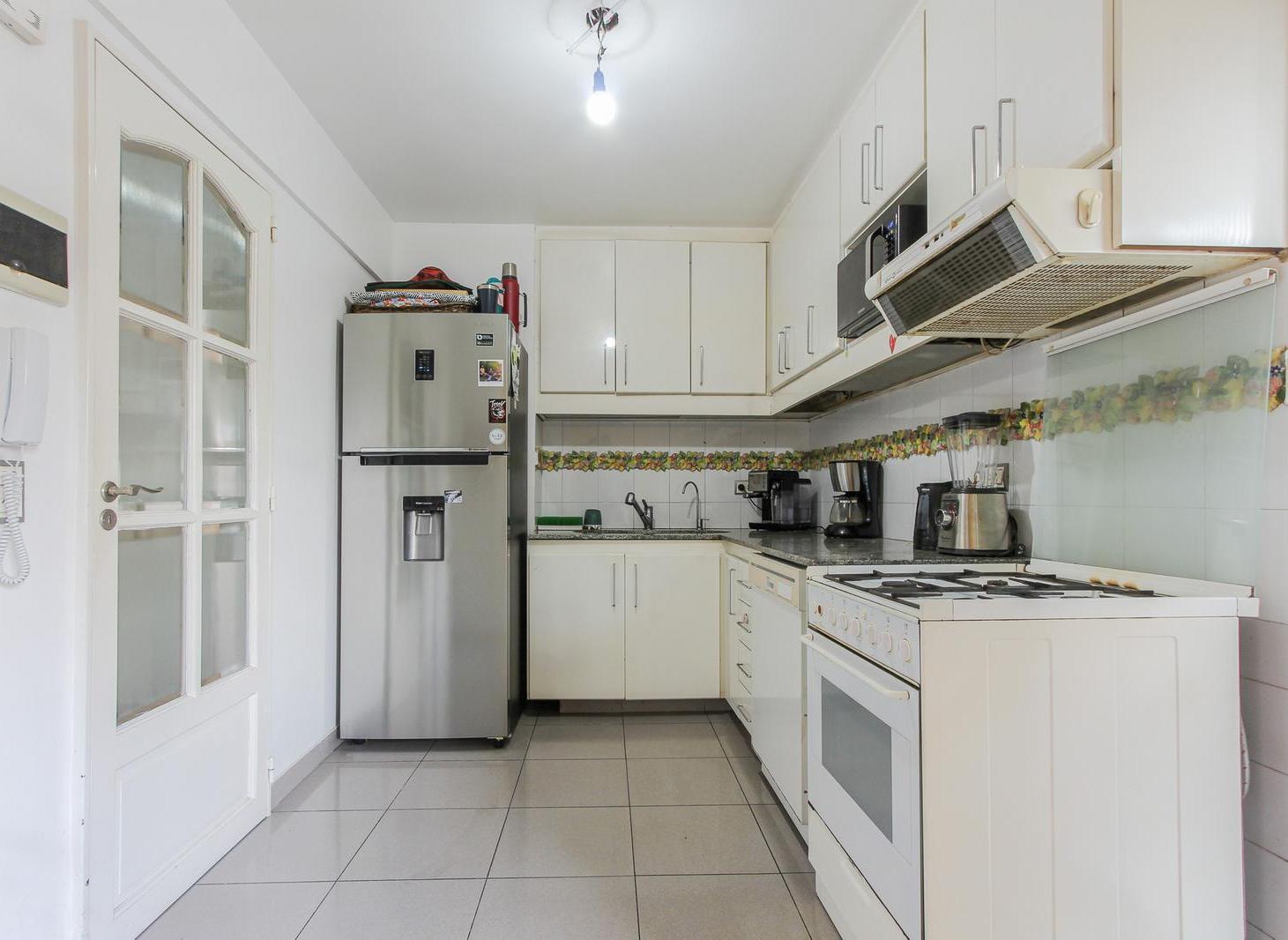 Foto de Venta departamento 3 ambientes en Devoto con cochera APTO CRÉDITO, imagen 2
