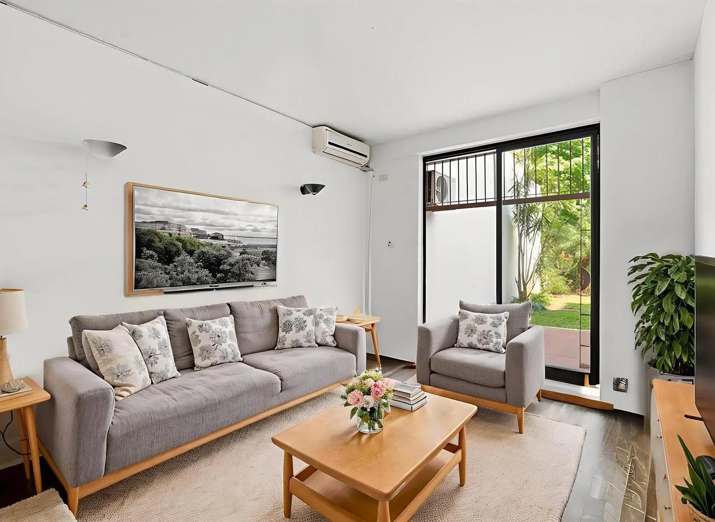 Venta de departamento 3 ambientes con jardín 2