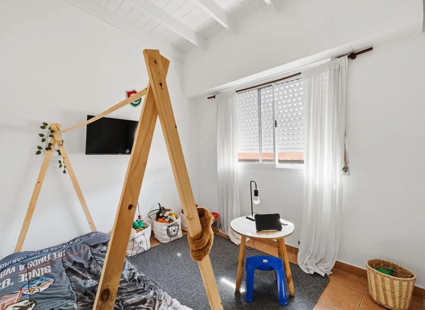 Departamento en venta 3 ambientes con patio frente a plaza Larrazabal 3
