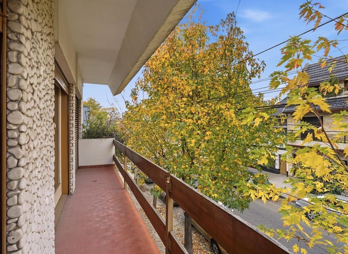 Casa Lote Propio 6 ambientes en Parque Avellaneda