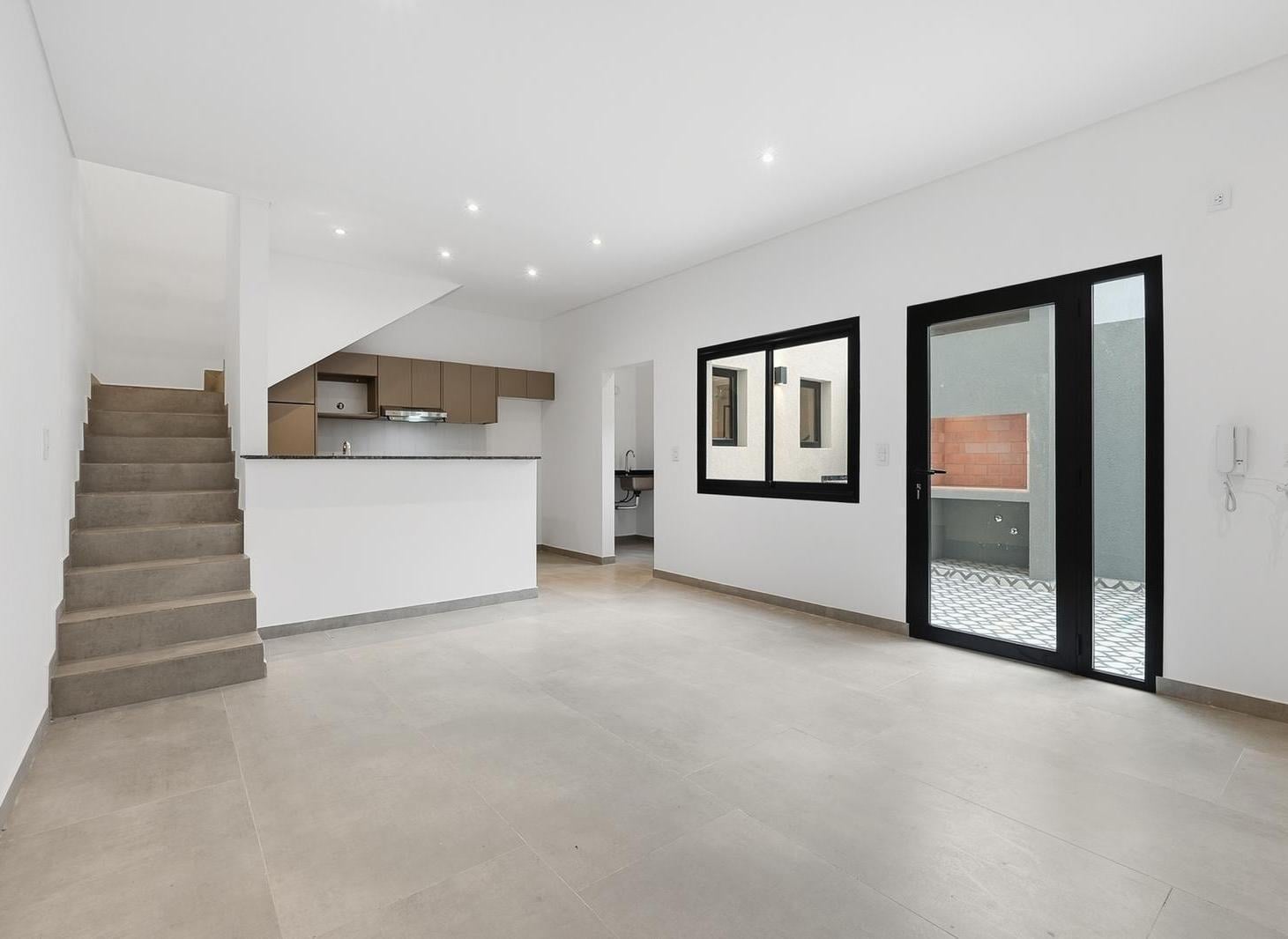 Venta PH 5 ambientes con patio a estrenar