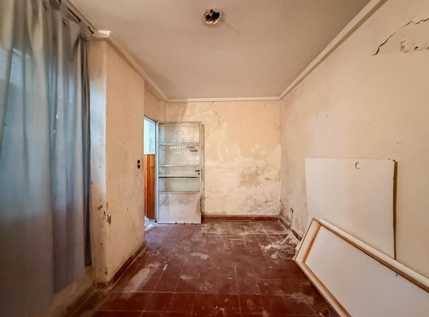 Venta PH 6 ambientes a reciclar en Villa Santa Rita