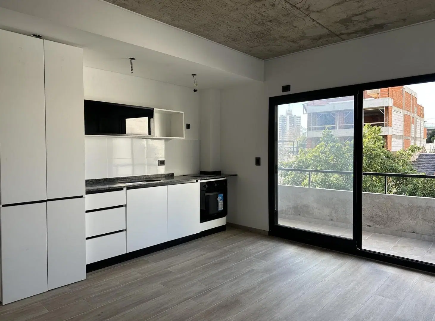 Alquiler Monoambiente con balcon en Saavedra 1