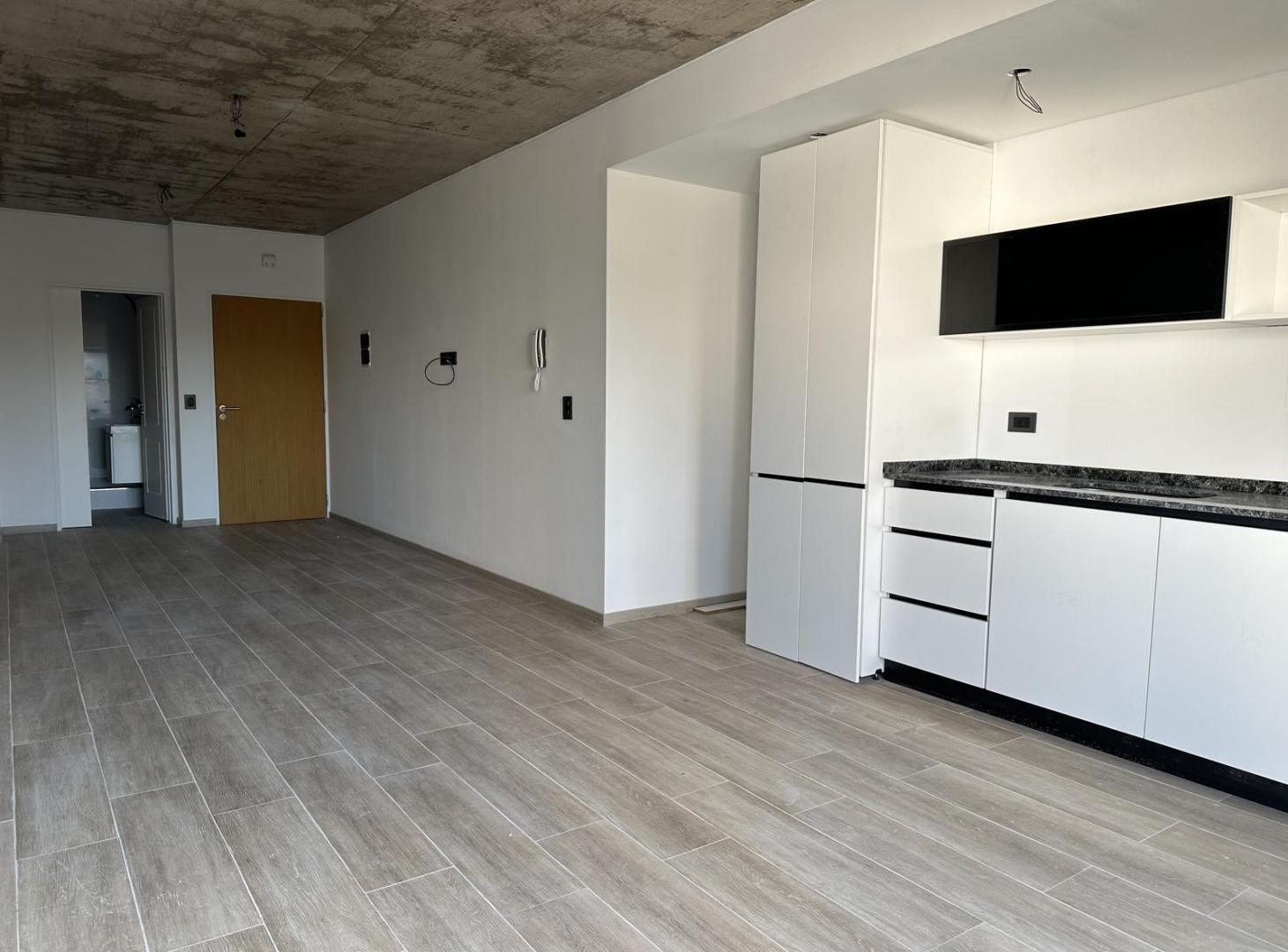 Alquiler Monoambiente con balcon en Saavedra