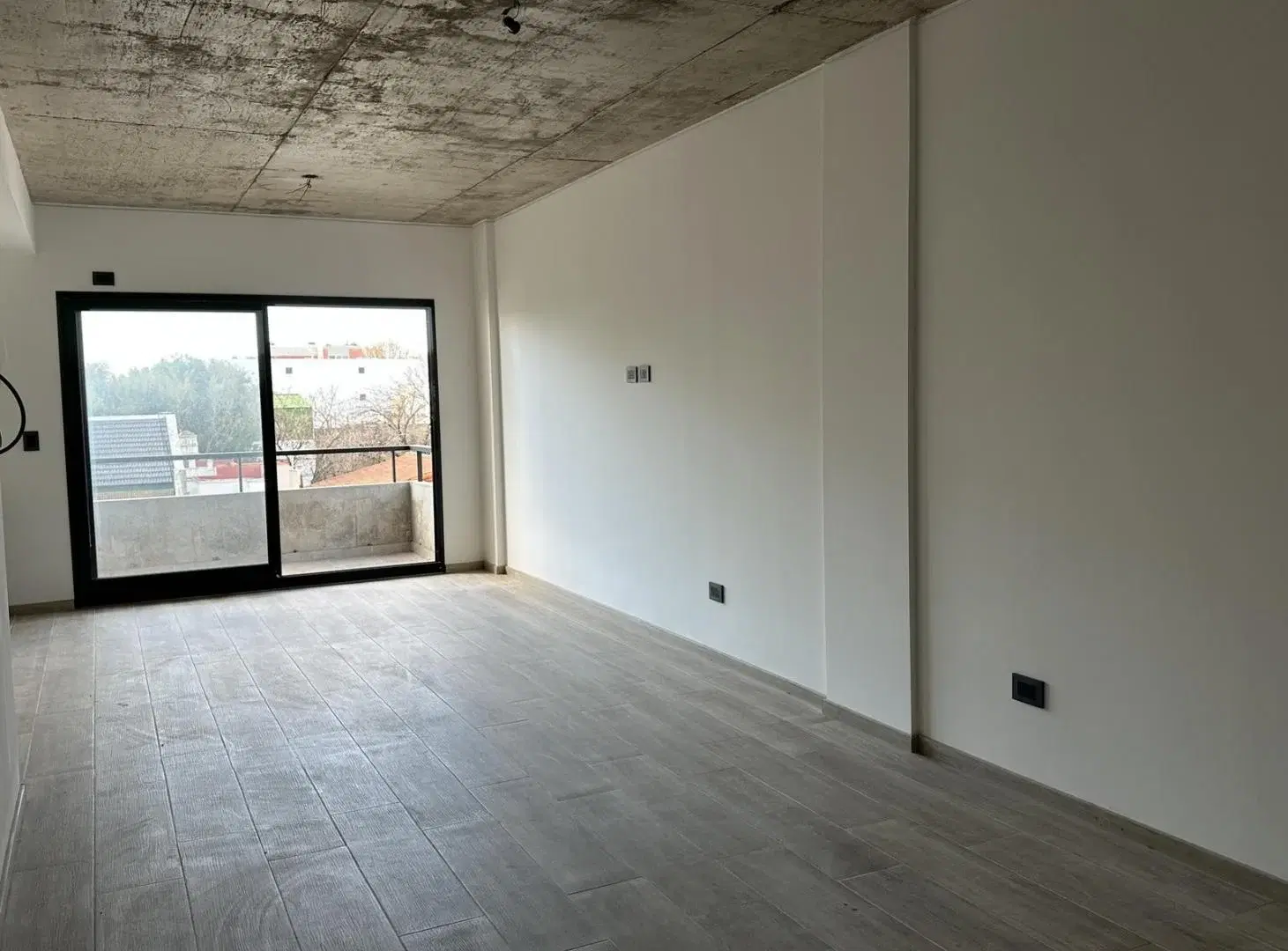 Alquiler Monoambiente con balcon en Saavedra 4