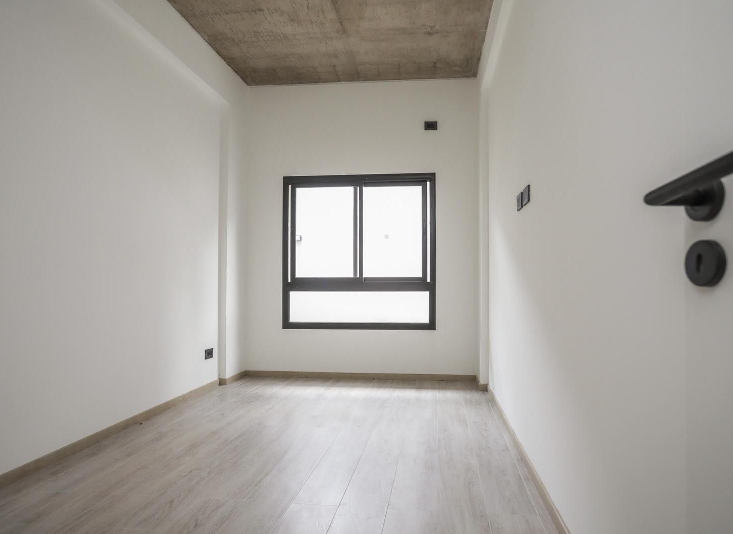 Venta Departamento 3 ambientes Villa Urquiza Cochera Patio Jardin