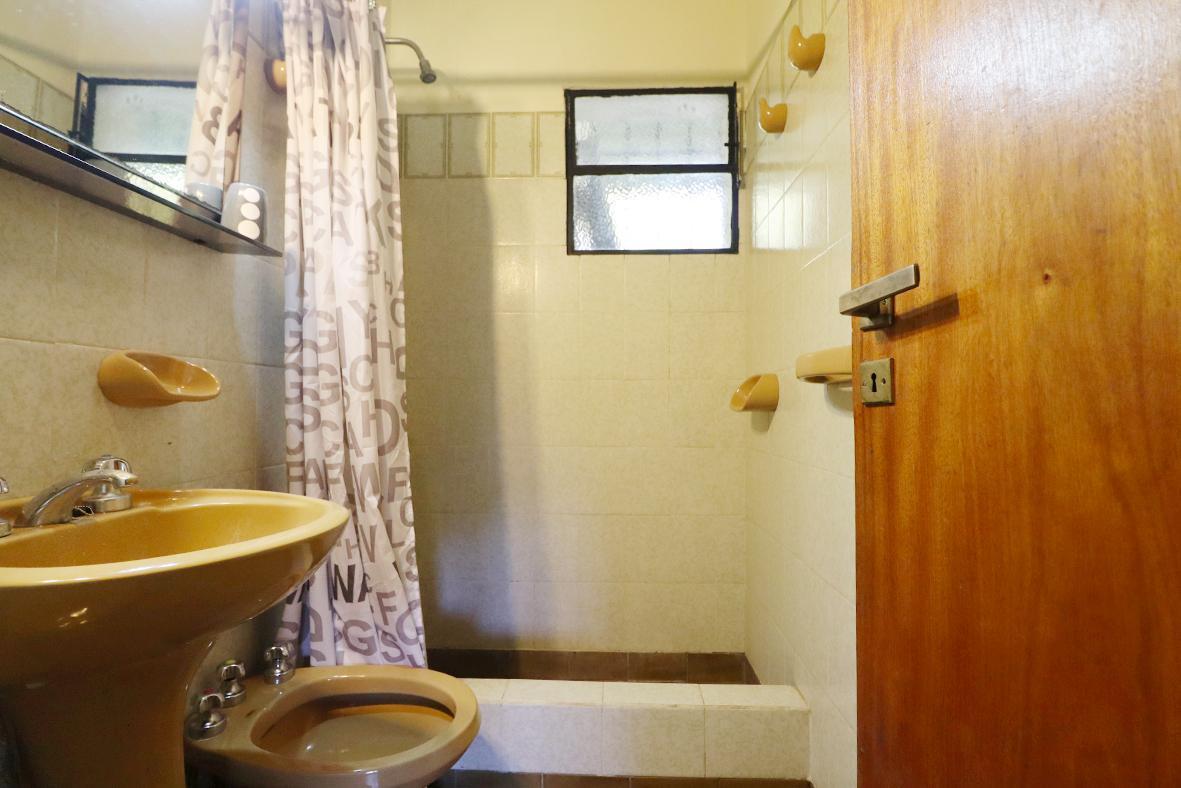 Venta Casa Quinta 4 ambientes con piscina, quincho y jardin en General Rodríguez