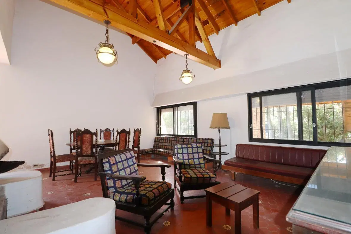 Venta Casa Quinta 4 ambientes con piscina, quincho y jardin en General Rodríguez 5