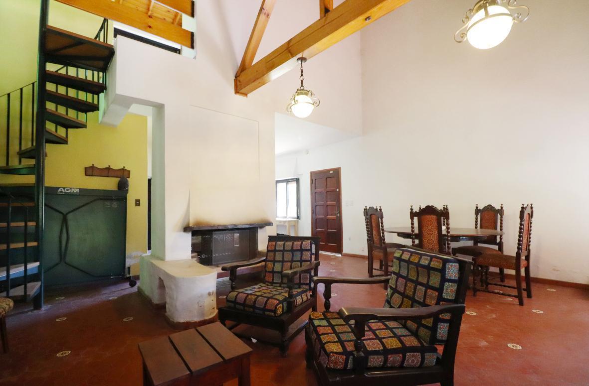 Venta Casa Quinta 4 ambientes con piscina, quincho y jardin en General Rodríguez