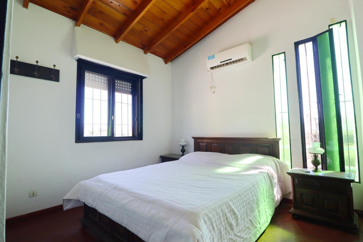 Venta Casa Quinta 4 ambientes con piscina, quincho y jardin en General Rodríguez