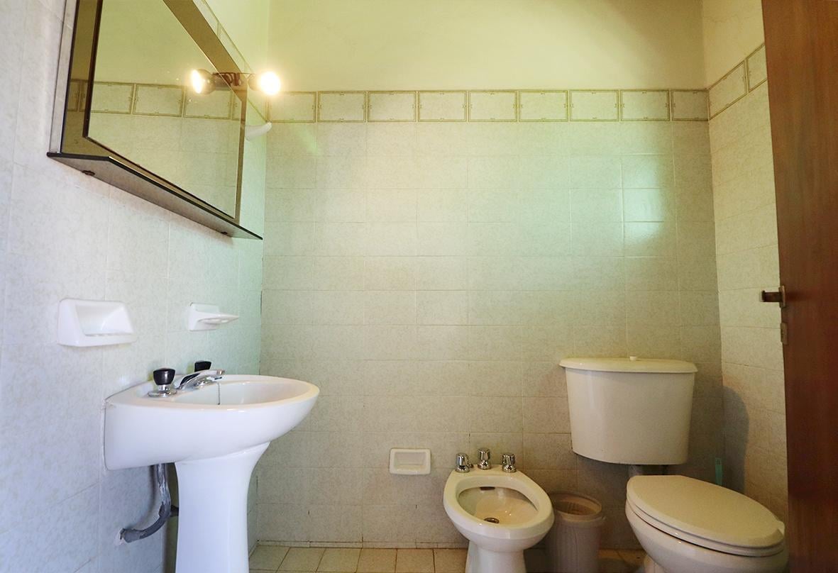Venta Casa Quinta 4 ambientes con piscina, quincho y jardin en General Rodríguez