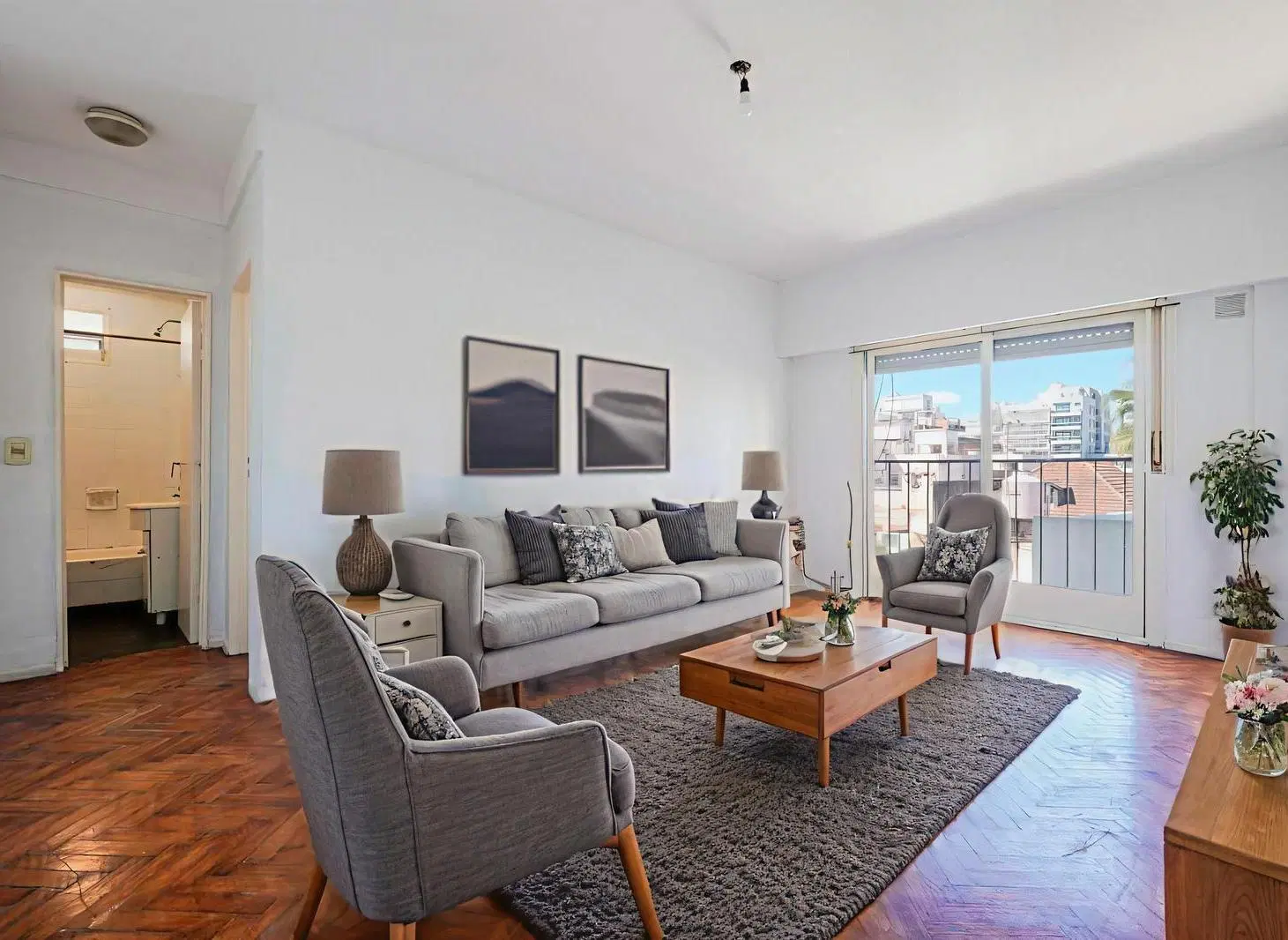 Venta departamento 2 ambientes a reciclar en Villa del Parque 2