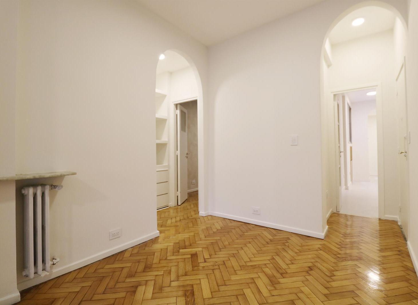 Venta Departamento 2 ambientes con escritorio y balcon en Recoleta