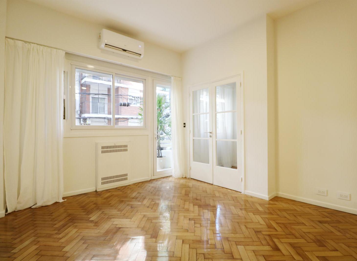 Venta Departamento 2 ambientes con escritorio y balcon en Recoleta