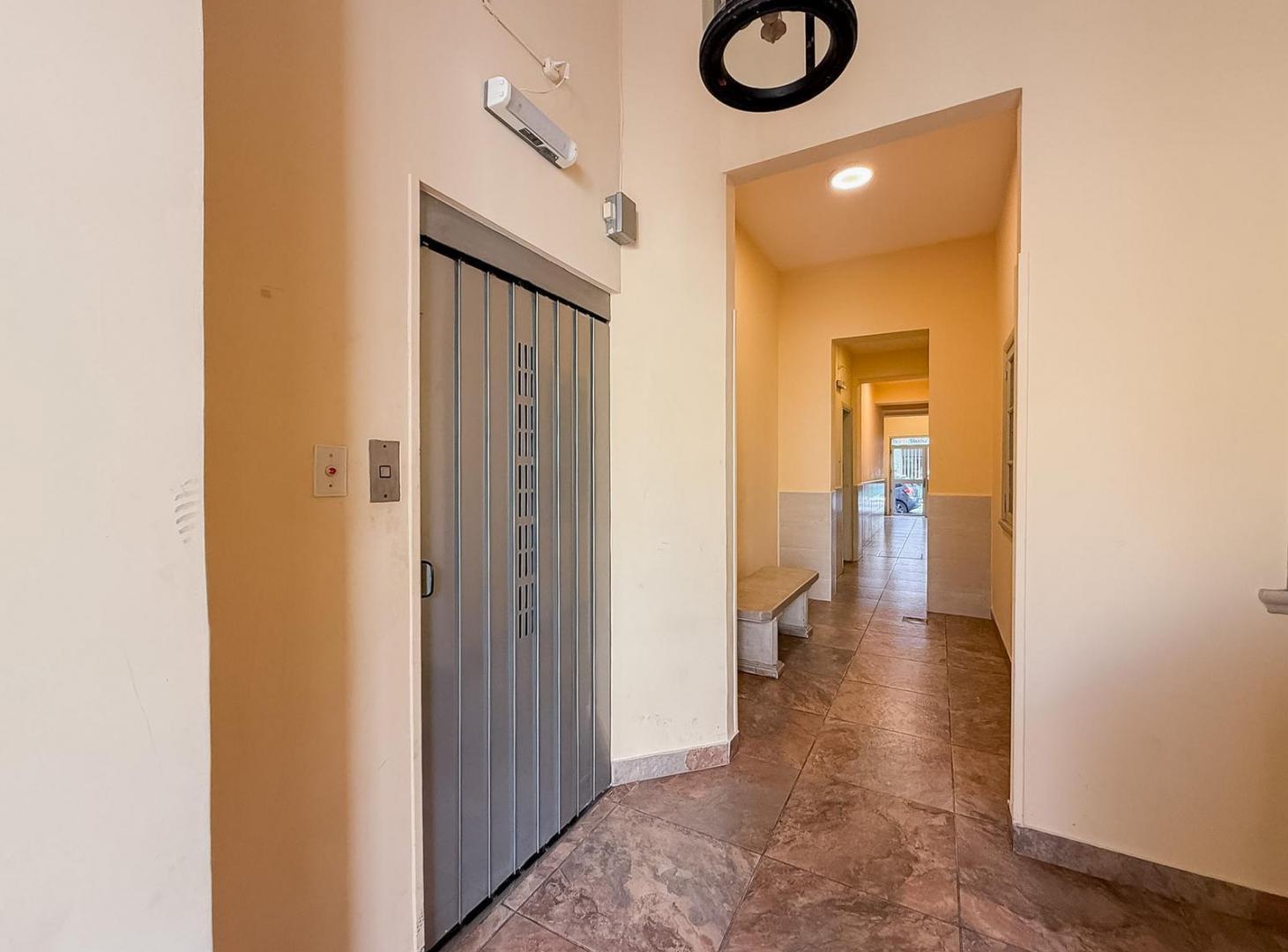 Venta Departamento 2 ambientes San Cristobal Balcon