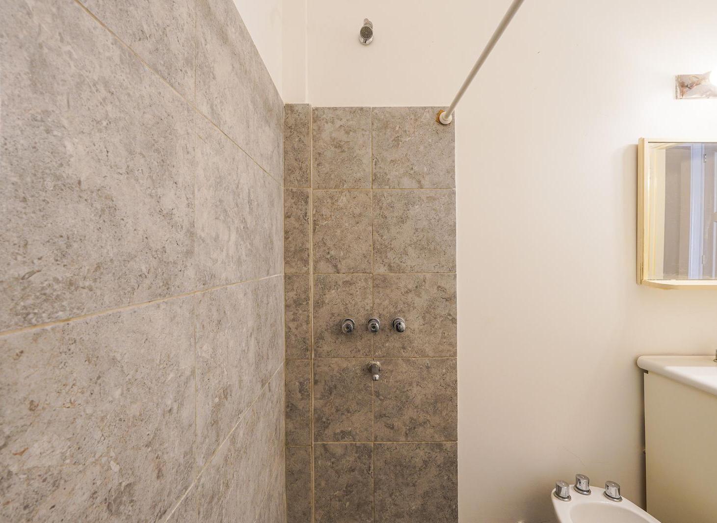 Venta Departamento 2 ambientes San Cristobal Balcon