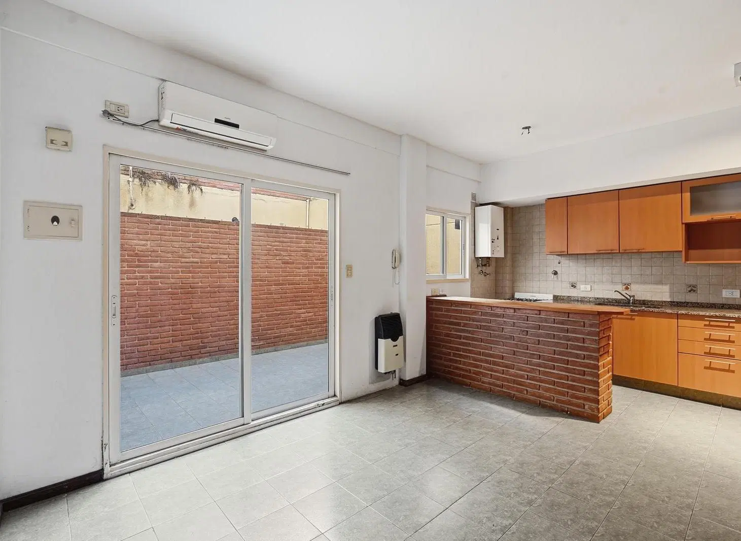 VENTA DEPARTAMENTO 2 AMBIENTES EN VILLA CRESPO CON PATIO PARRILA APTO CRED 2