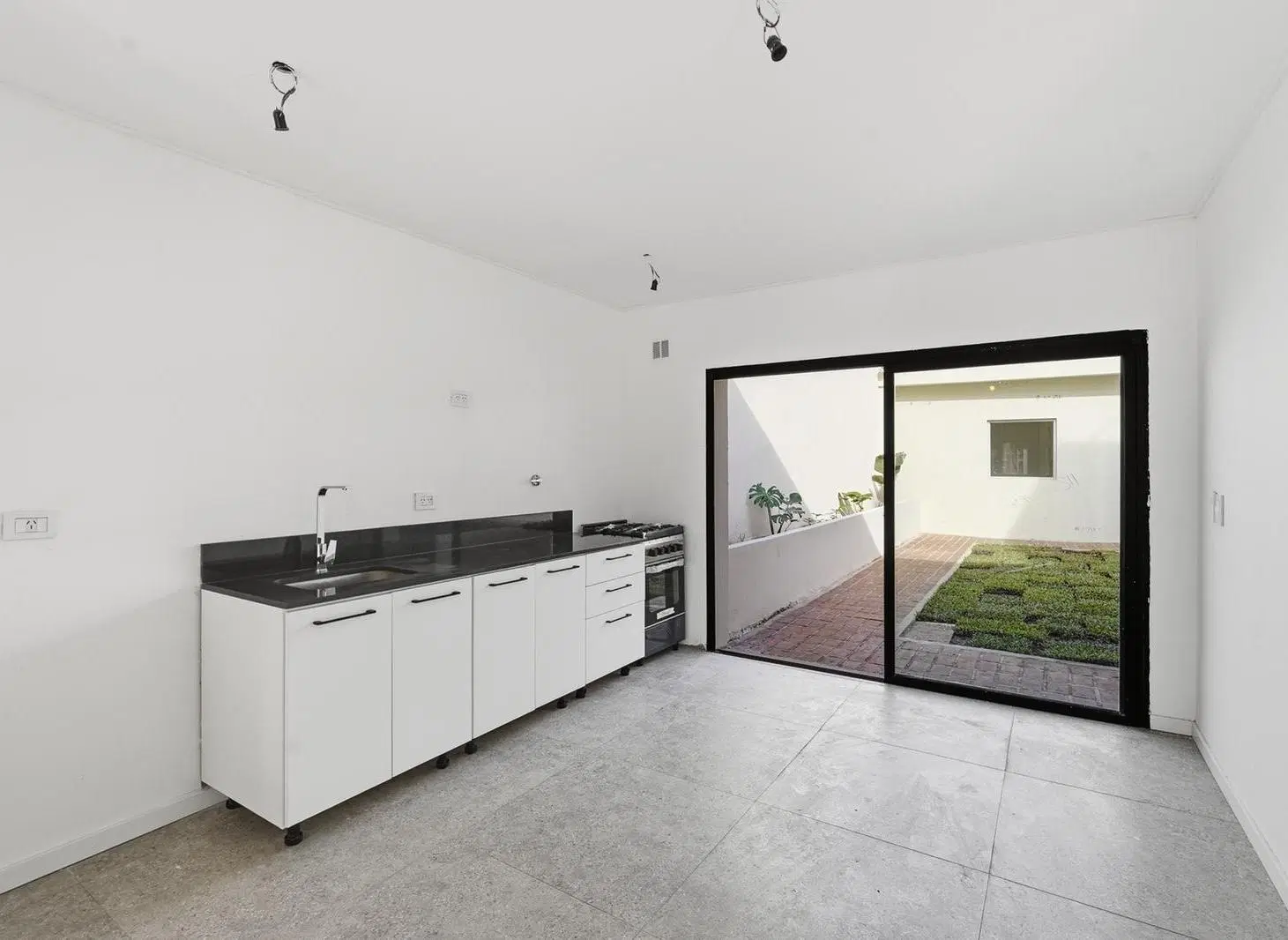 Casa Reciclada a Nueva en Bella Vista 3
