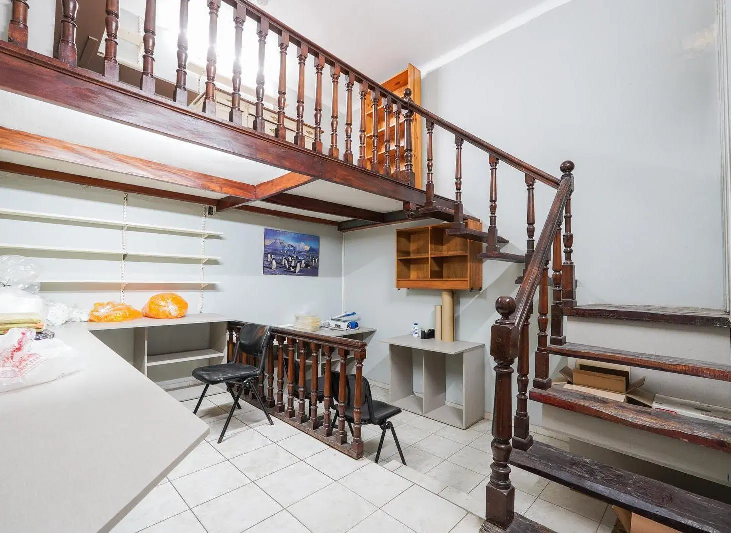 ALQUILER PH CON LOCAL AL FRENTE- SIN EXPENSAS- COLEGIALES 5