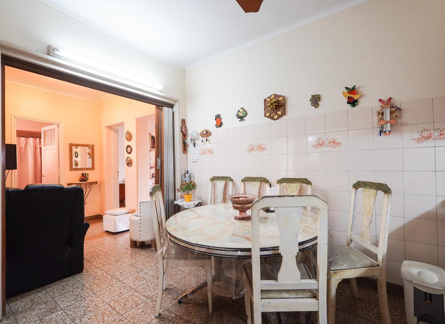 Foto de Venta PH 4 ambientes en Villa Ortuzar con terraza y parrilla, imagen 2