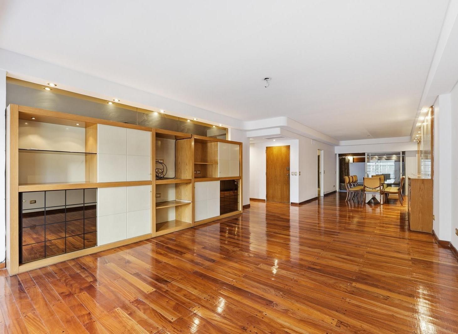 Foto de Venta deparamento 4 ambientes Recoleta con dependencia, cochera y, imagen 4