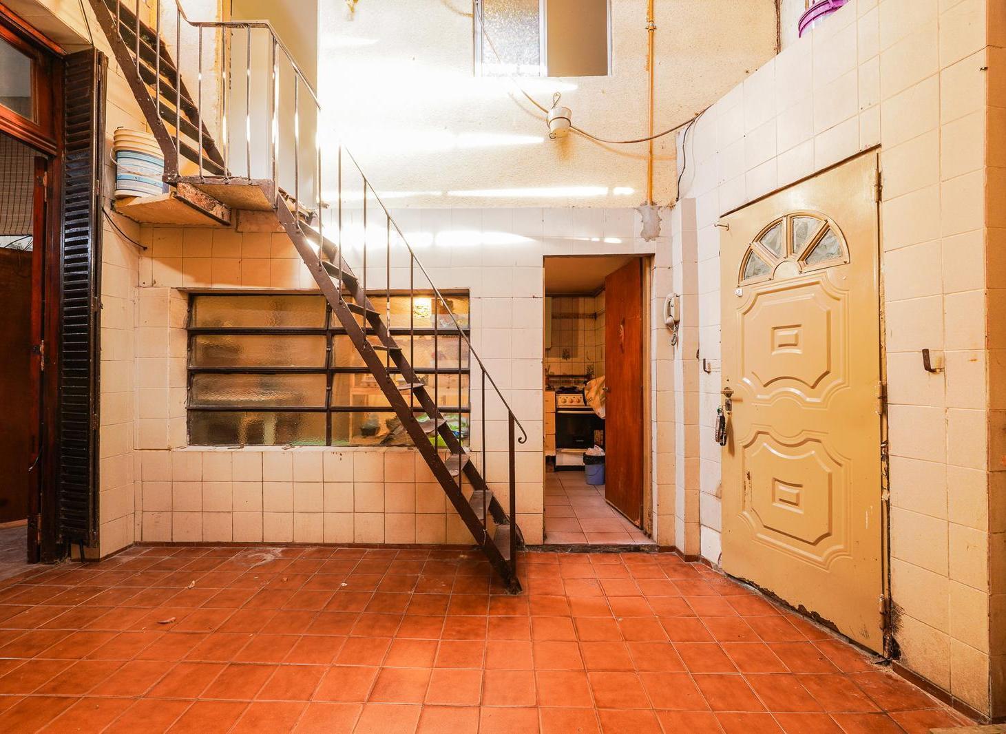 Foto de Venta PH 4 ambientes con terraza a reciclar en Villa Santa Rita, imagen 4