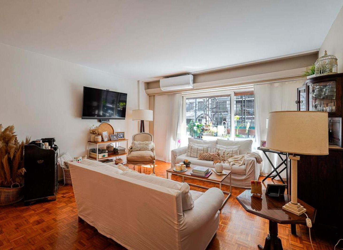 Foto de Venta Departamento de 4 Ambientes en Recoleta Con Cochera, imagen 2