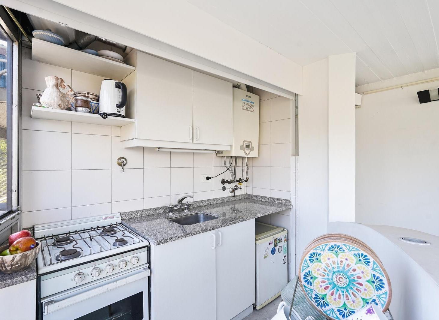 Foto de VENTA DEPARTAMENTO 2 AMBIENTES EN LAS CAÑITAS CON VENTANALES DOBLE, imagen 3