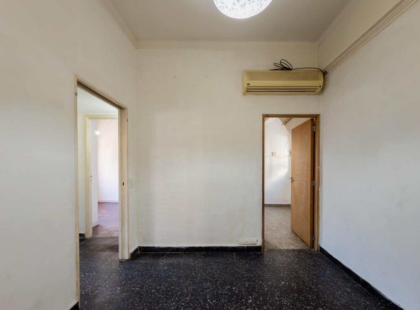 Foto de Venta PH 3 ambientes con terraza a reciclar, imagen 5