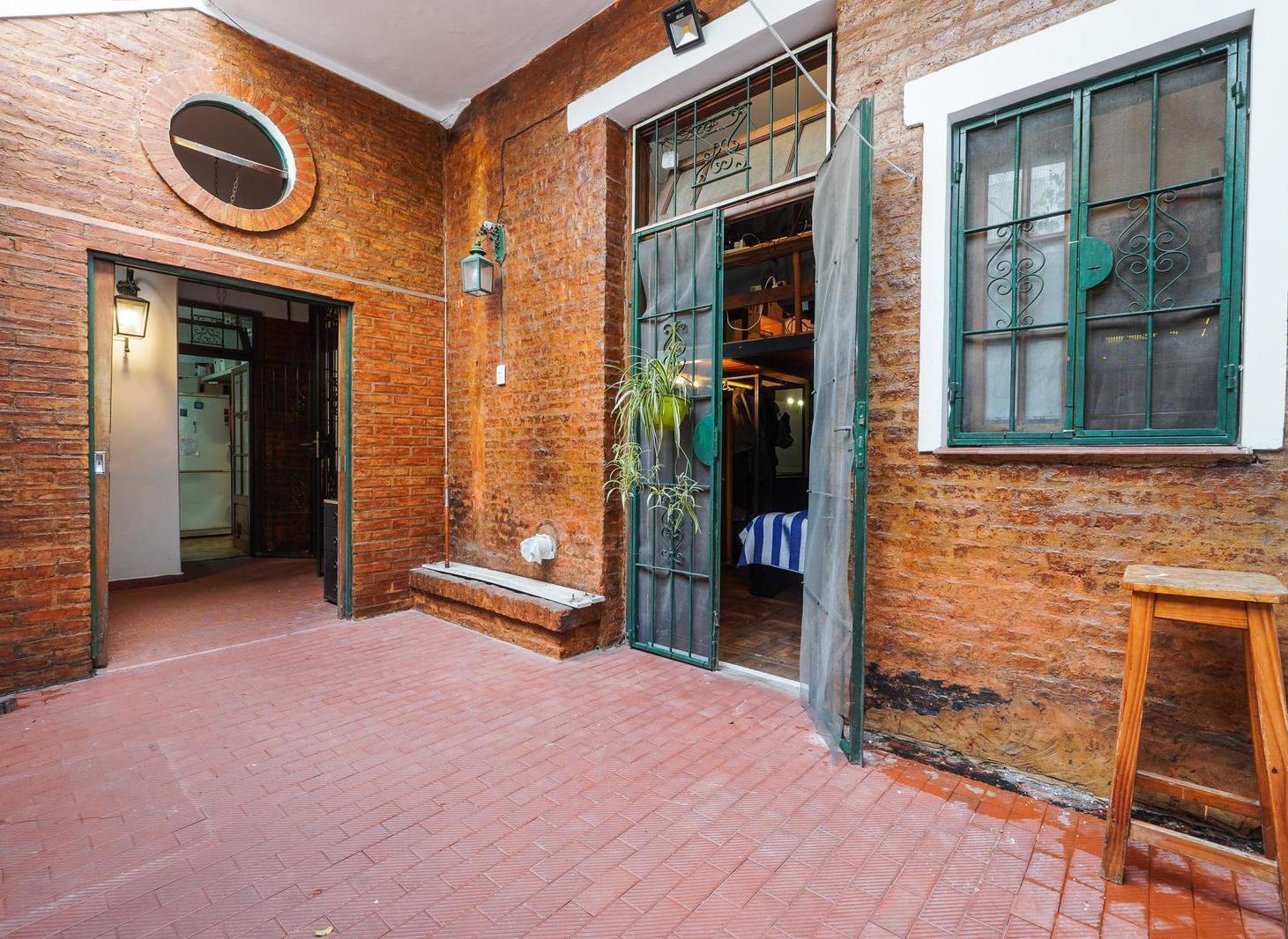 Foto de Venta PH 2 ambientes con patio en Villa Urquiza, imagen 1