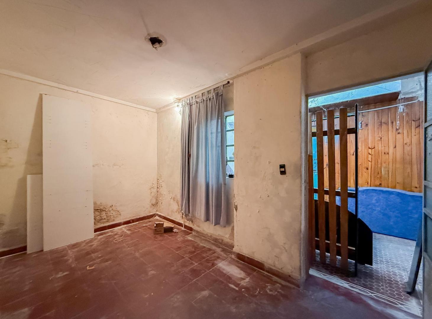 Foto de Venta PH 4 ambientes a reciclar en Villa Santa Rita, imagen 2