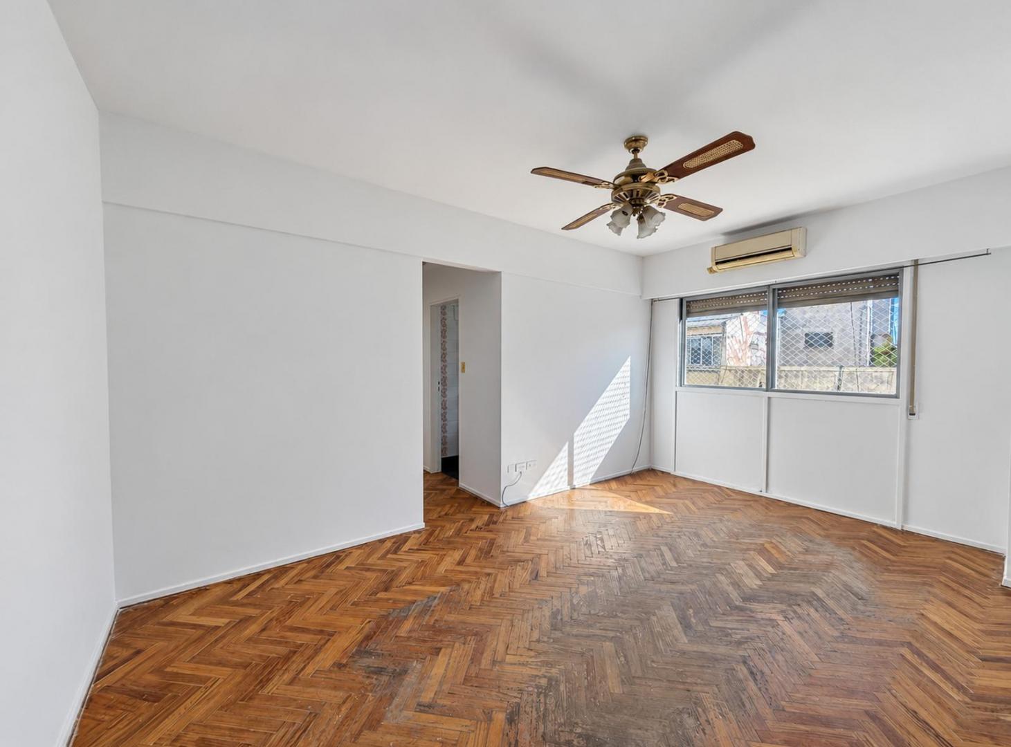 Foto de Venta Departamento 2 ambientes baulera, imagen 1