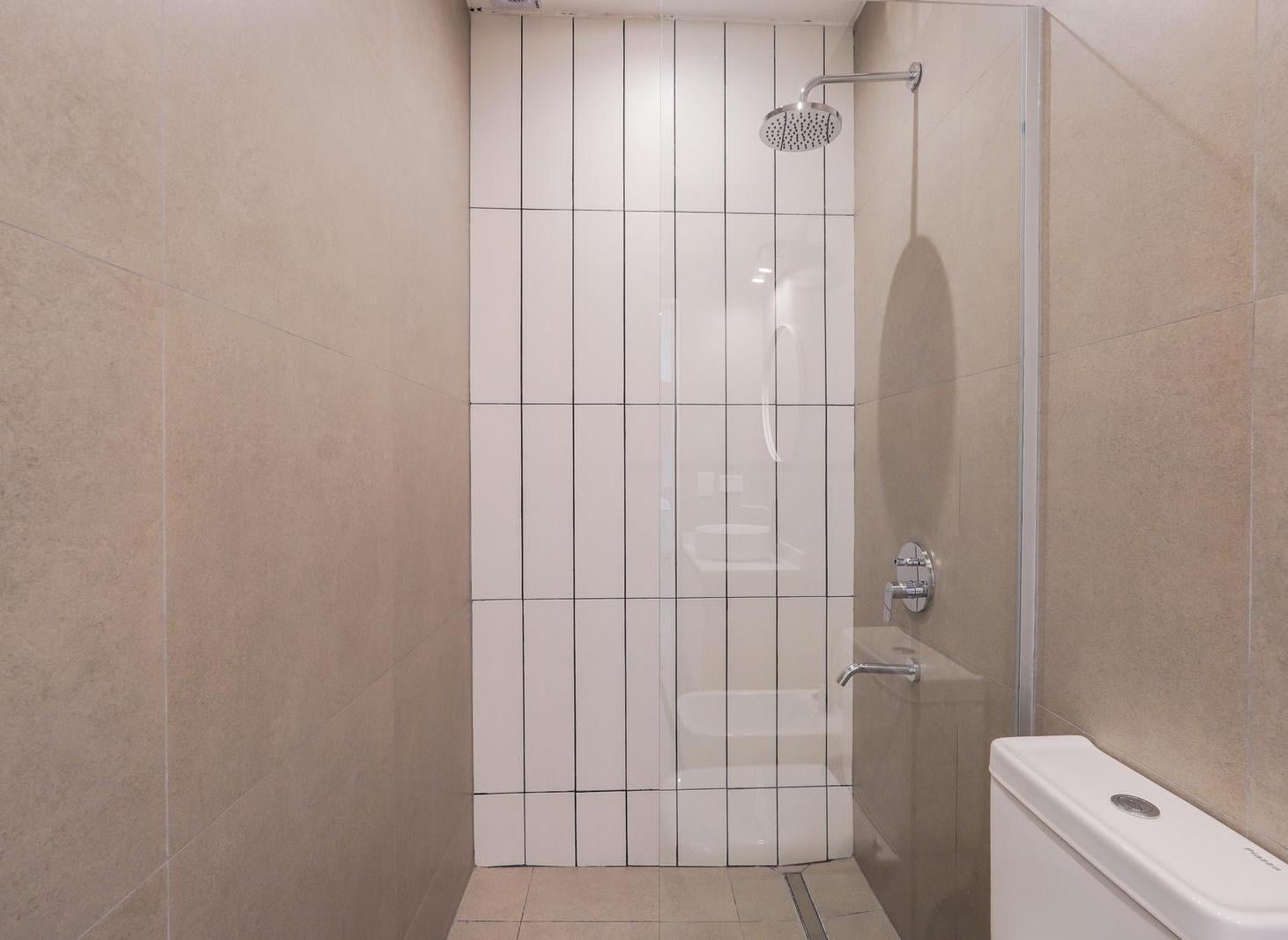 Foto de Venta PH 3 ambientes con estudio patio y terraza, imagen 3