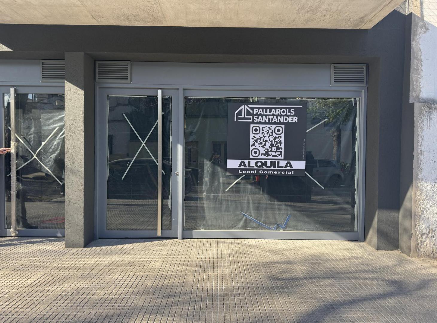 Foto de Alquiler doble local Comercial, imagen 1