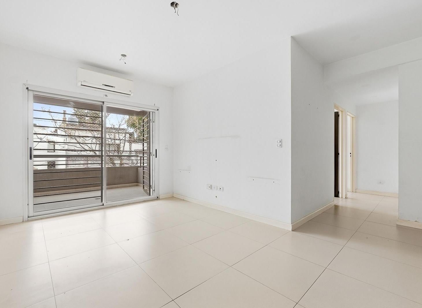 Foto de Venta Departamento 3 ambientes en Villa Urquiza con balcon y patio, imagen 2