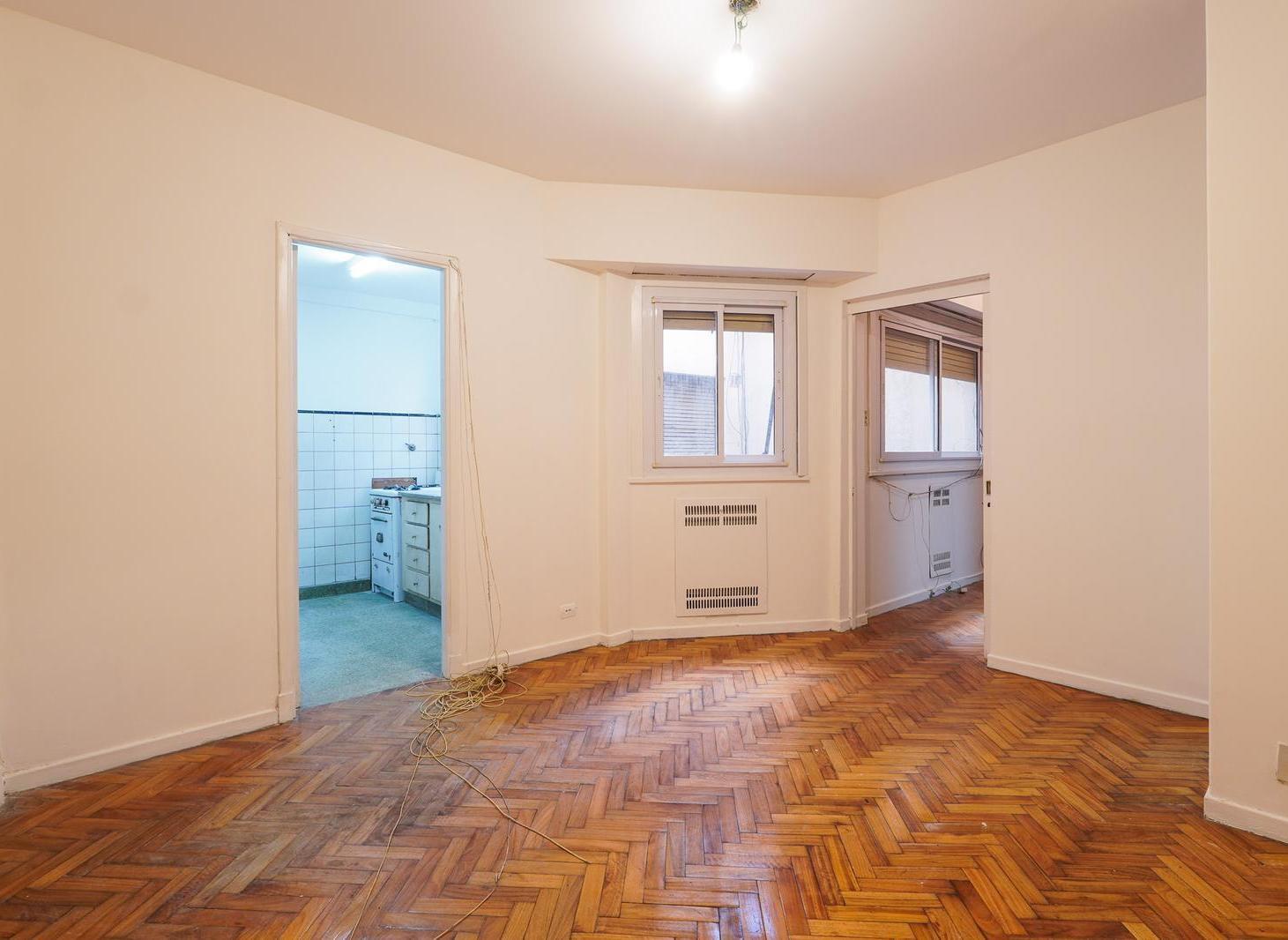 Foto de Venta Departamento 2 ambientes con patio Balvanera, imagen 1