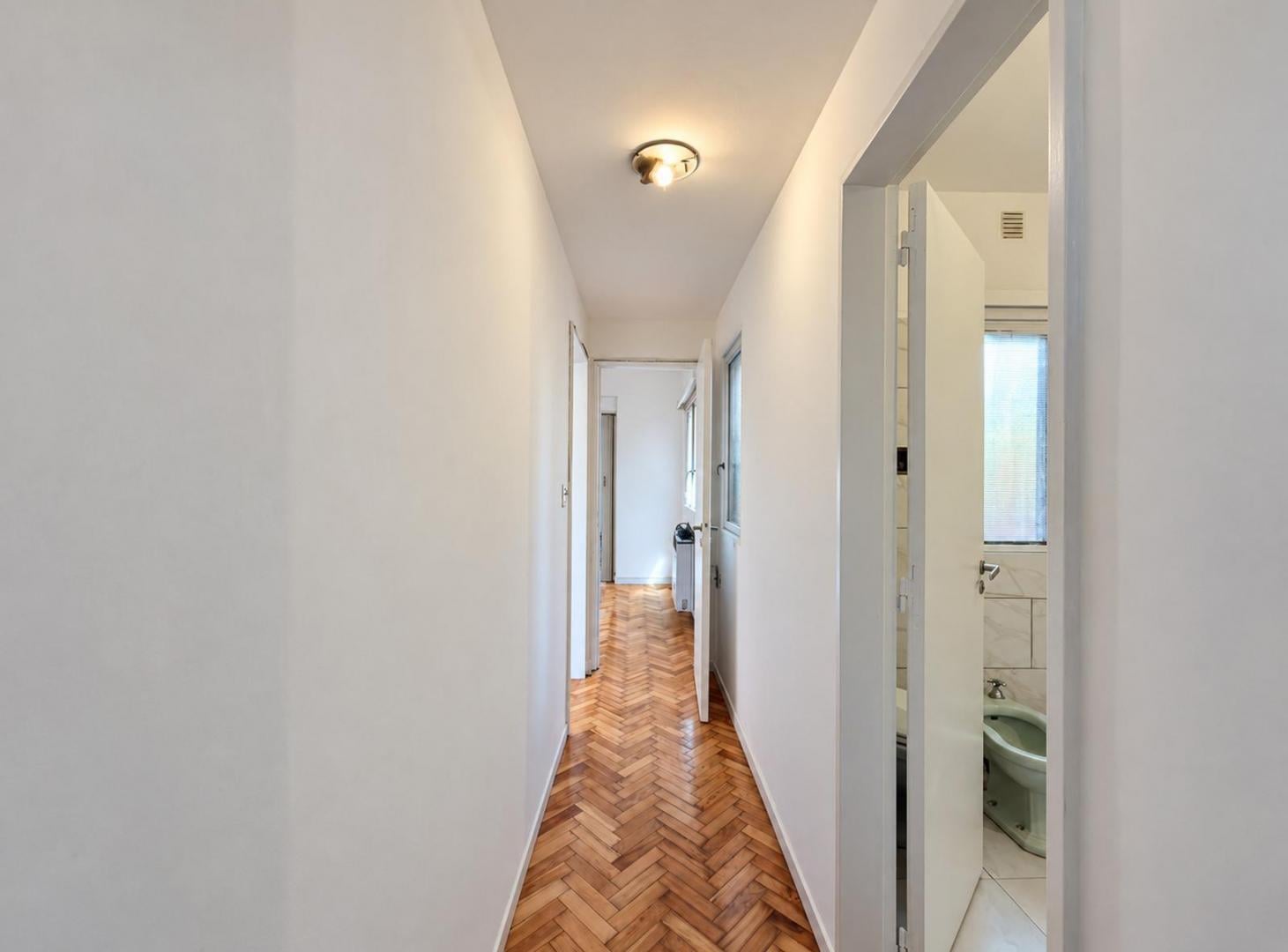 Foto de Venta Departamento 3 Ambientes Mas Escritorio en San Telmo, imagen 2
