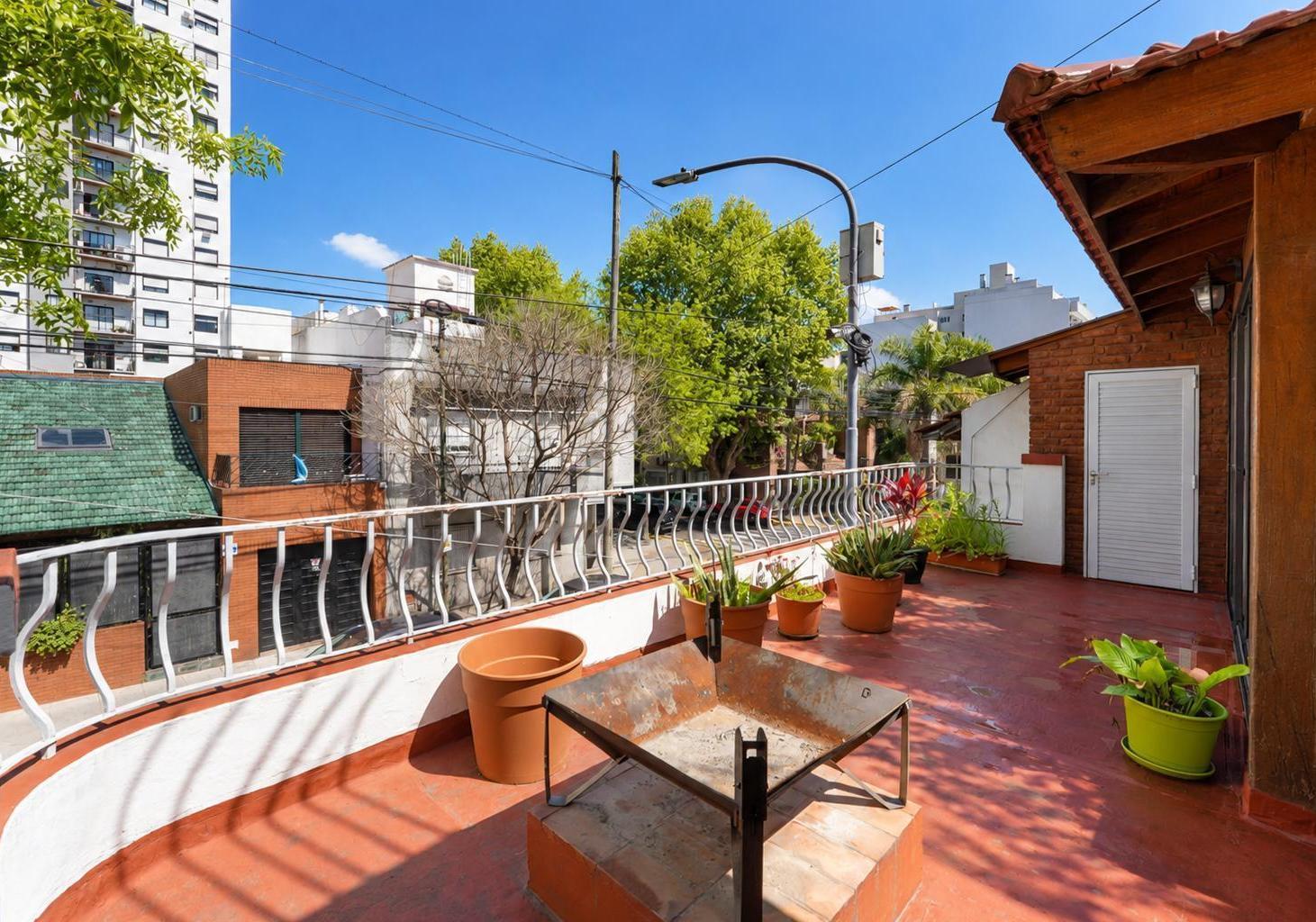 Foto de Venta PH 4 ambientes cochera terraza quincho, imagen 1