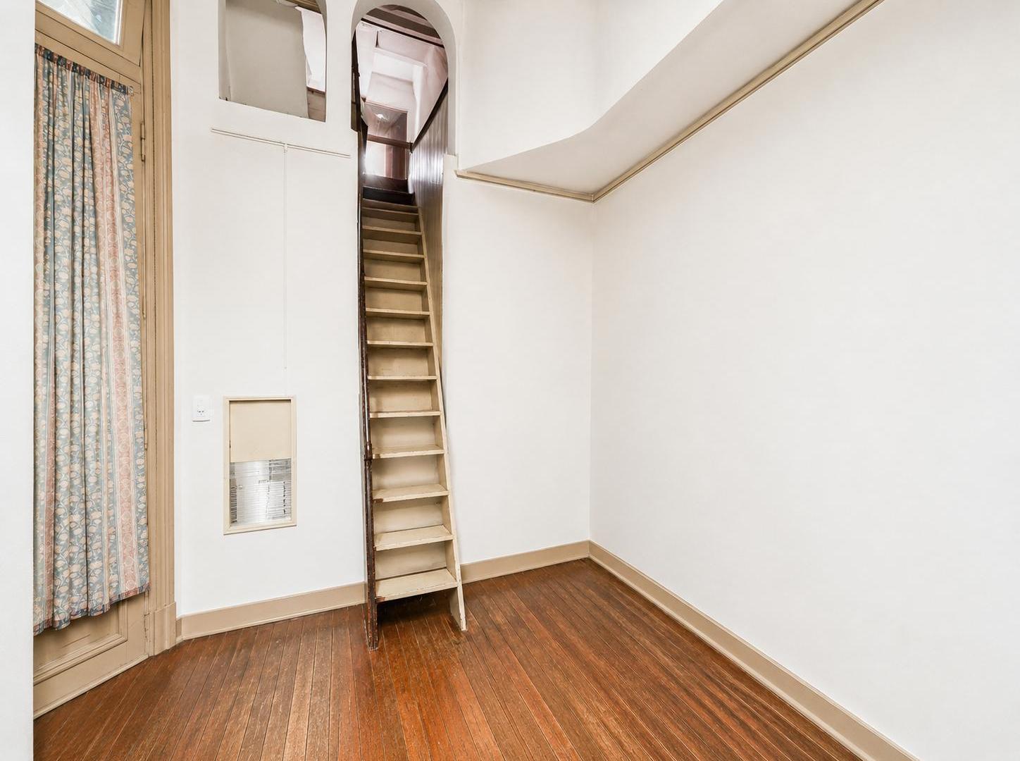 Foto de VENTA PH 10 AMBIENTES EN BALVANERA SIN EXPENSAS GRAN POTENCIAL apto, imagen 4