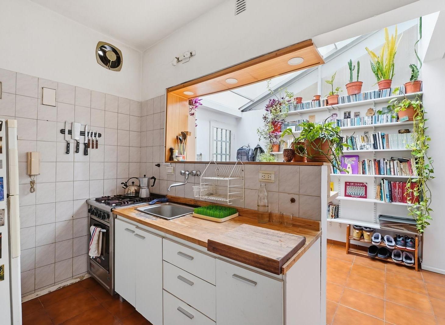 Foto de Venta PH 2 ambientes en Caballito con escritorio, imagen 2