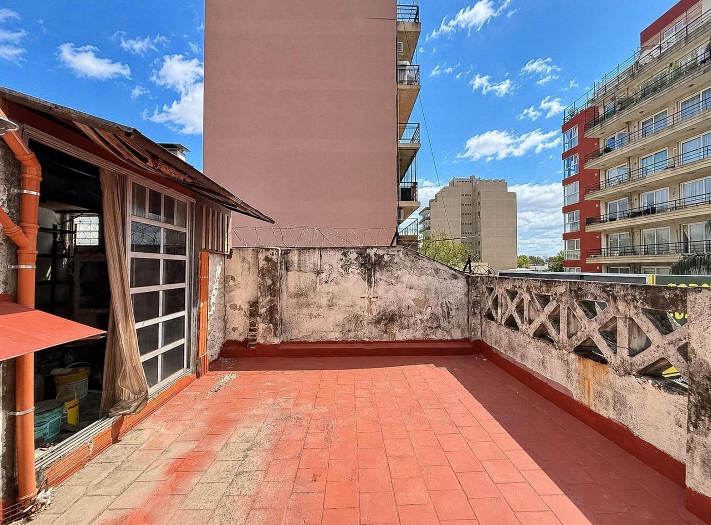Foto de Venta PH 2 ambientes quincho y terraza en Devoto, imagen 4