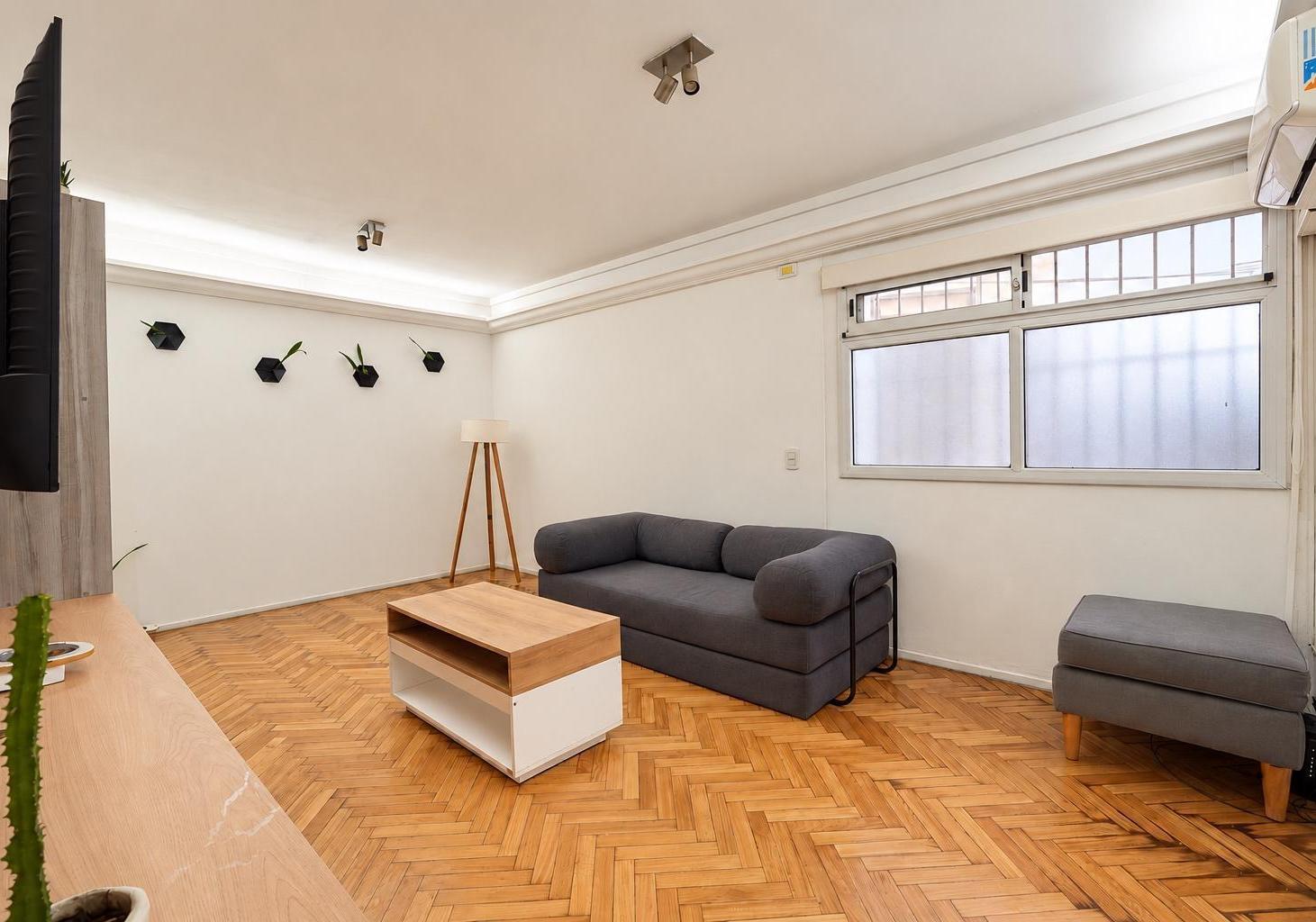 Foto de Venta Departamento 3 ambientes dependencia y patio PALERMO, imagen 2