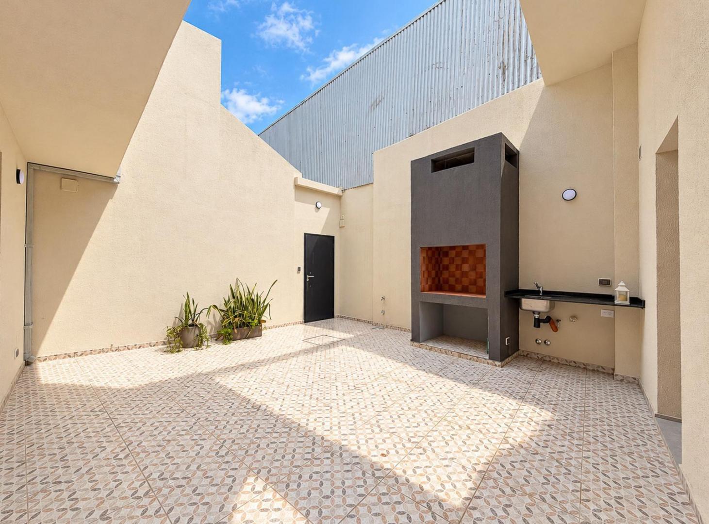 Foto de Venta PH 4 ambientes en Villa Gral. Mitre, imagen 3