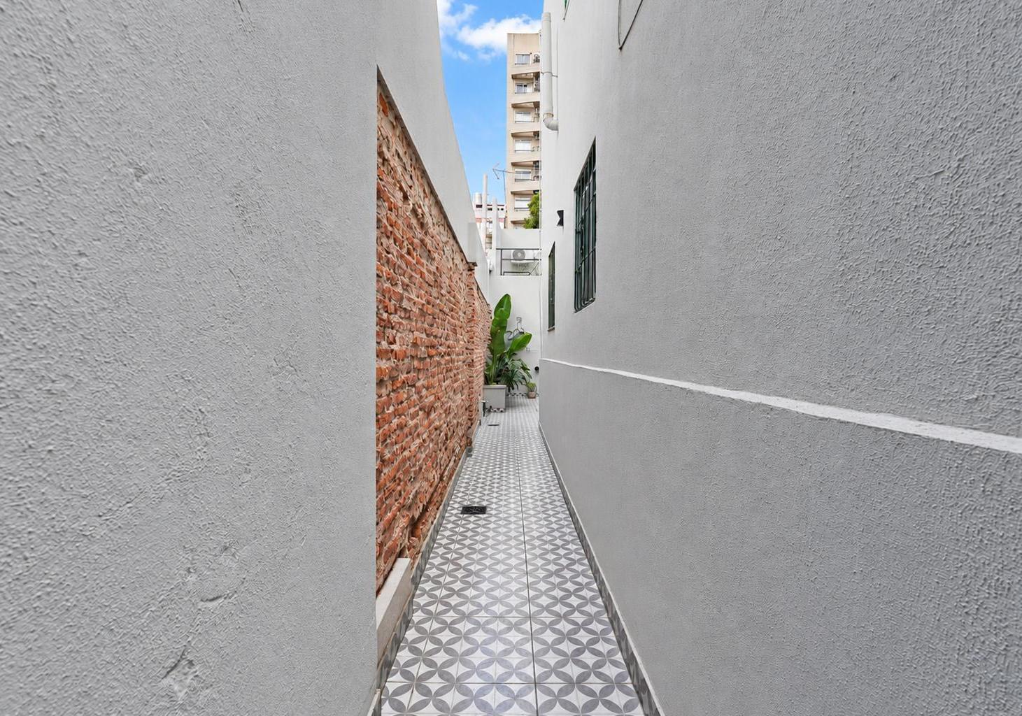 Foto de Venta PH 4 ambientes con patio y terraza en Villa Pueyrredon, imagen 3