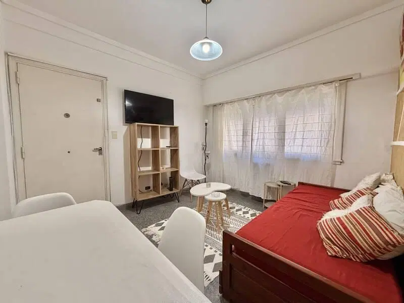 Departamento en Venta en Mar del Plata de 2 Ambientes Lateral Cocina Separada 3